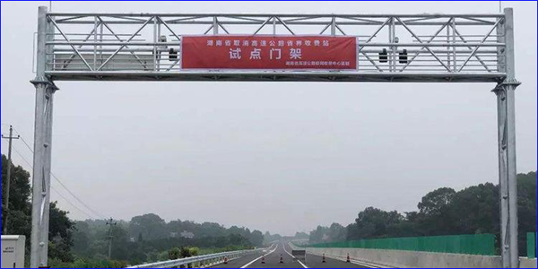 廣東高速公路龍門架廠家講解龍門架的可靠性能取決于哪些