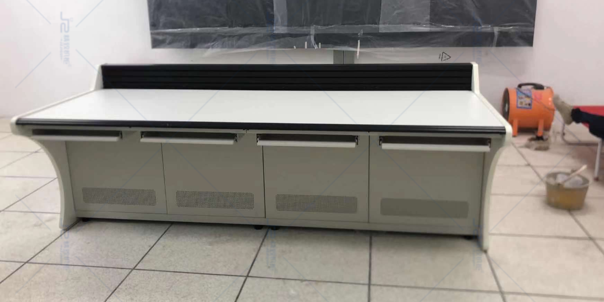 明德實驗小學(xué)選用精致操作控制臺產(chǎn)品