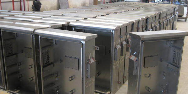 機箱機柜外殼的好材料是如何打磨的？